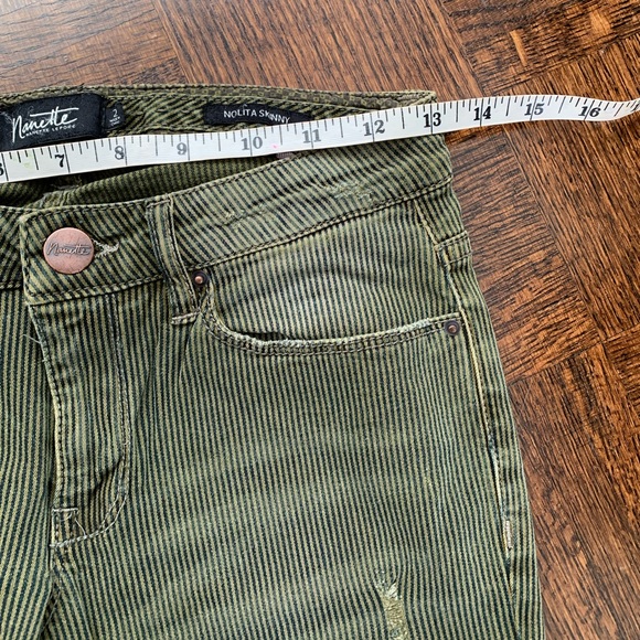Nanette Lepore Nolita Skinny lightweight jeans. Size 2 - Picture 8 of 12